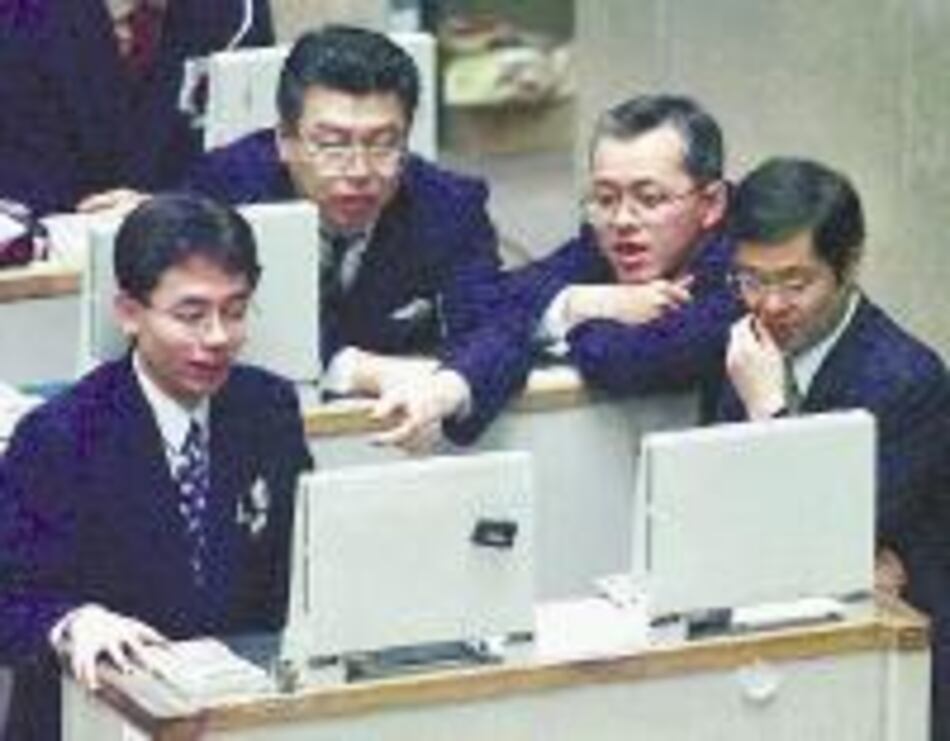 Bolsas japonesas en notable descenso