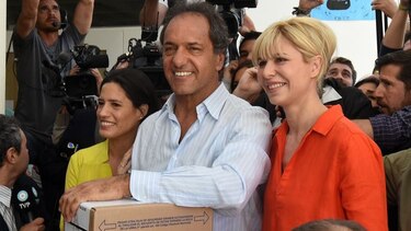 El oficialista Scioli pide votar ‘en defensa del futuro’
