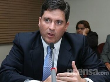Duboy presenta proyecto que crea la Anati