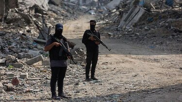 Los combatientes de Hamás atrapados en túneles en Gaza que ponen en riesgo el avance del alto el fuego