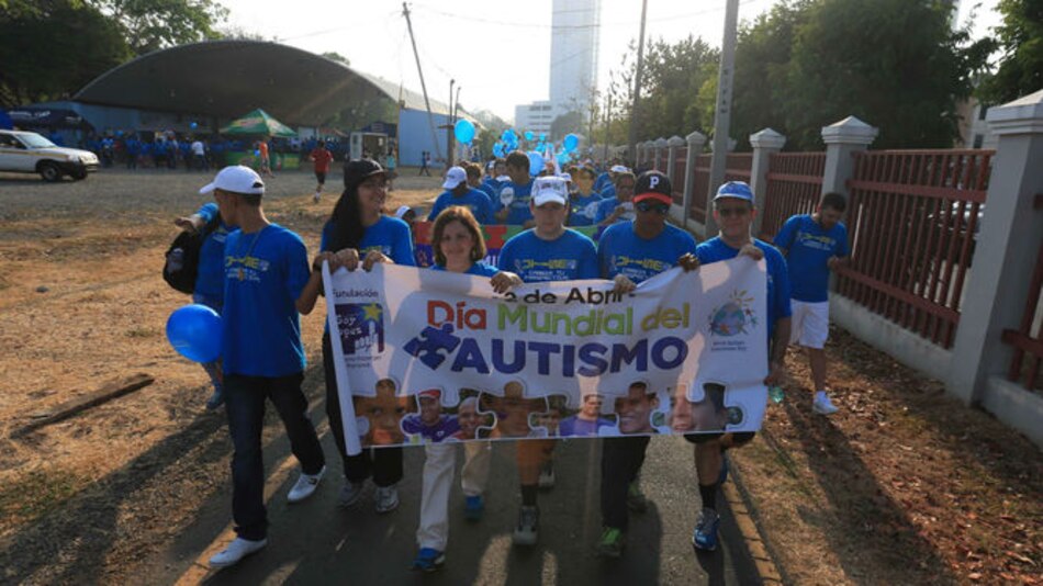 Caminata por el día mundial de concienciación sobre el autismo