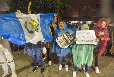 Guatemala: un fiscal sancionado por Estados Unidos por crear falsos cargos está allanando la sede del Tribunal Electoral