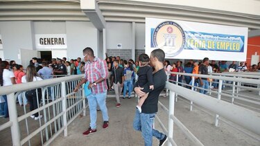 Jóvenes usan poco la internet para buscar empleo