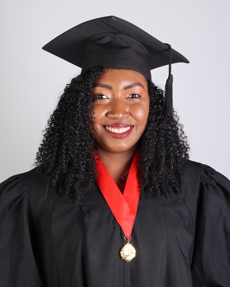 La Universidad de Panamá presenta a los graduados de su Facultad de Derecho y Ciencias Políticas