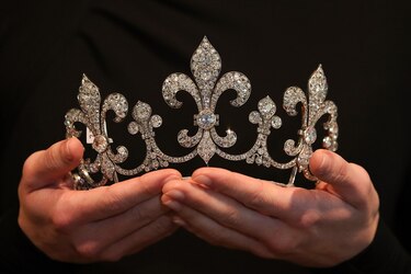 Las joyas de María Antonieta, expuestas en Londres antes de una subasta