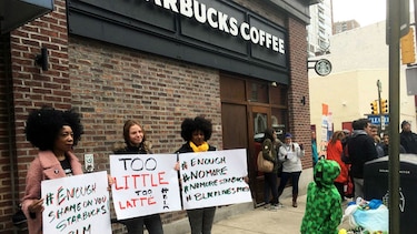Starbucks cierra cafeterías en Estados Unidos para capacitar empleados