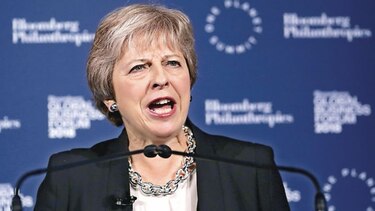 Inglaterra eliminará paso expedito para europeos