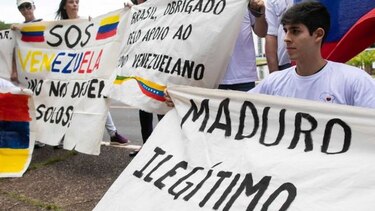 Nicolás Maduro jura para un nuevo mandato