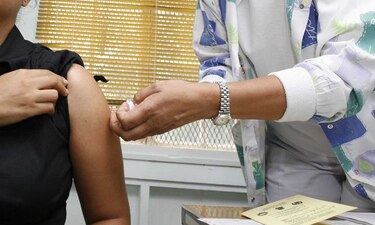 Fiebre amarilla: Panamá refuerza vacunación en zonas fronterizas por brote en Colombia