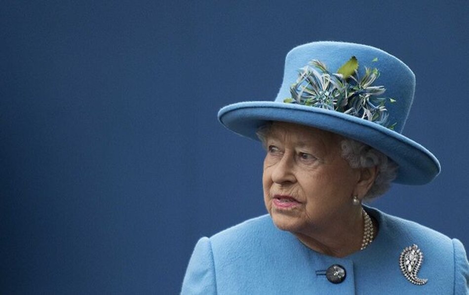 Reina Isabel, aún convaleciente, no asiste a la misa de Año Nuevo