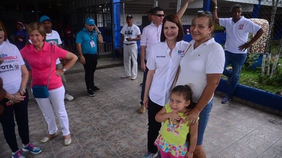 El desfile de personajes en el Remón Cantera
