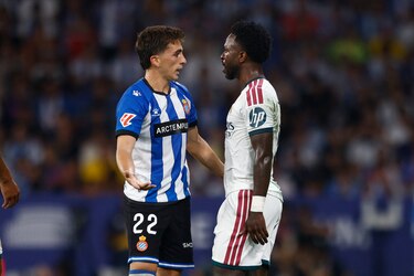 Mourinho: ‘Vini no es un santo, pero lo que le hacen es demasiado’