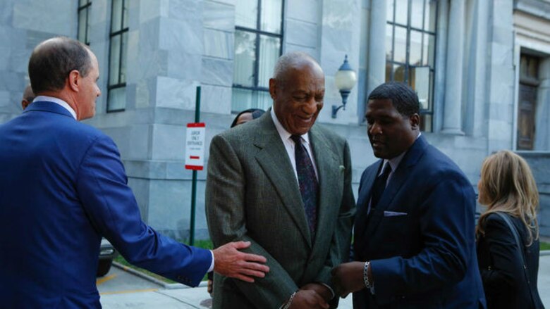 Juez no emite fallo tras audiencia en caso de comediante Bill Cosby