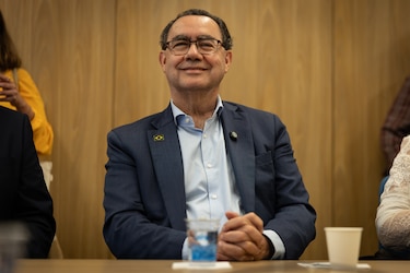 Brasil entra en su hora más incierta: ventaja que se reduce, escándalo judicial e irrupción de un tercer candidato