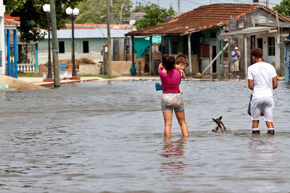 Huracán Rafael: Cuba decreta la fase de ‘alarma’ para provincias del oeste y el centro