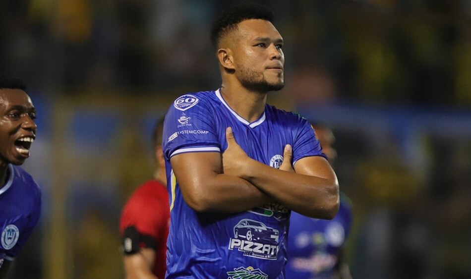 Rolando Blackburn refuerza al San Francisco para el Apertura 2025 de la LPF