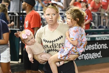 Tres víctimas de disparos afuera de estadio de béisbol en Washington