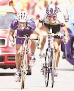 Mercado gana etapa marcada por polémica del líder