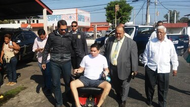 Se entrega uno de los más buscados en la estación policial de David