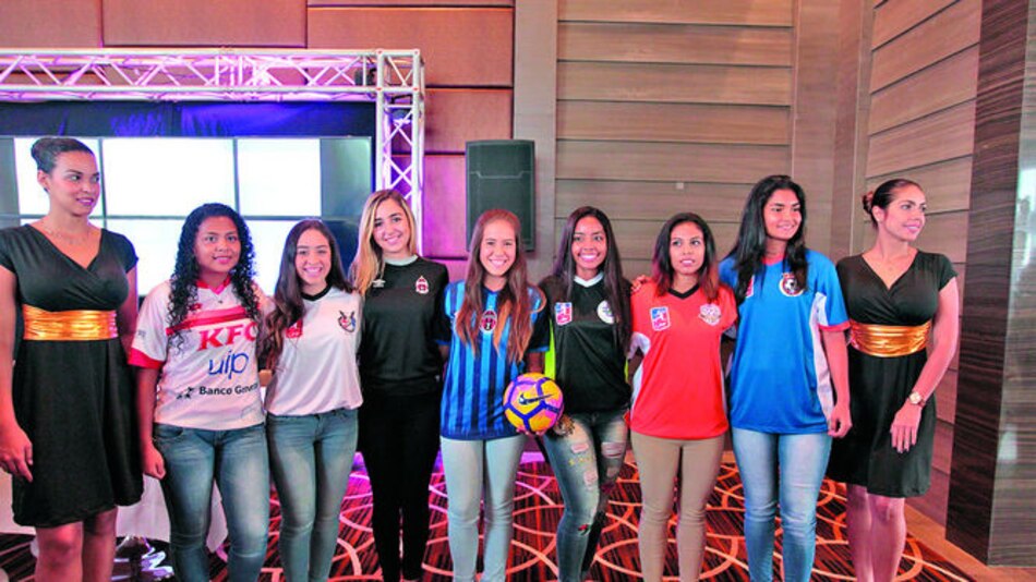 Arranca la liga femenina