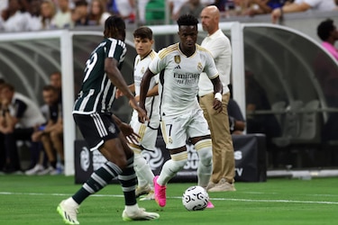 Barcelona y Real Madrid llevan la magia del clásico a Dallas