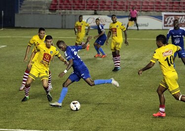 Chorrillo y Plaza Amador clasifican a semifinales