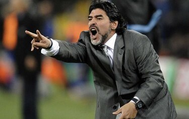Maradona es el nuevo entrenador de Dorados de la segunda división de México