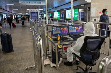 Wuhan, cuna del coronavirus, prepara tests masivos ante temor de un rebrote