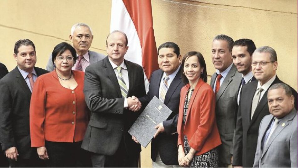 Apede pide al presidente Varela 'no sancionar o vetar parcialmente' Ley de Contrataciones Públicas