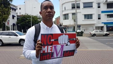 Periodistas protestan para exigir respeto a la libertad de prensa