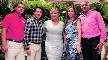 Nuevo Rey Paseo Albrook