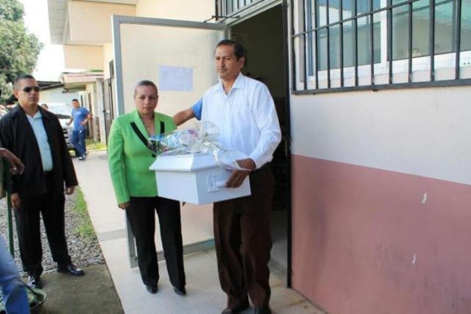 Embajada de Holanda enviará restos de Kris Kremers a sus padres