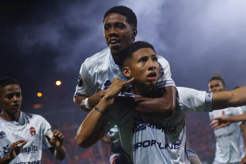 Sporting San Miguelito y Herediano se juegan la clasificación en Penonomé