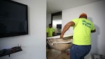 Comienza demolición de modificaciones efectuadas en el 'penthouse' del PH Crystal