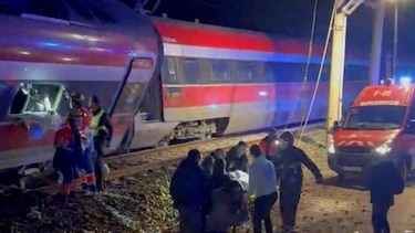 Mueren al menos 39 personas al chocar dos trenes de alta velocidad en el sur de España