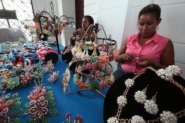 Artesanas panameñas ofrecen sus obras en ‘Espacio Mujer 2015’