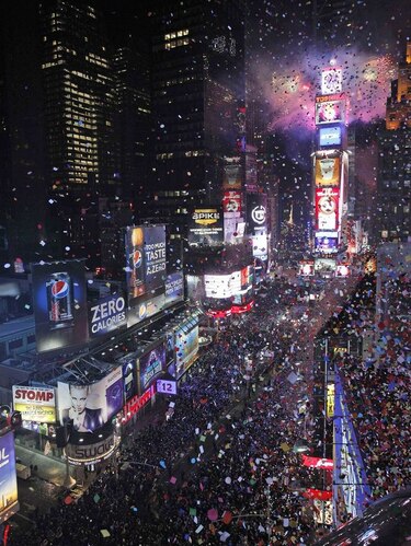Times Square, listo para fin de año con caros menús y medidas de seguridad