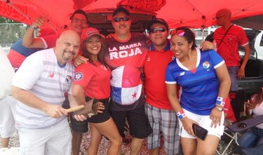 La Marea Roja se apodera del Camping World Stadium