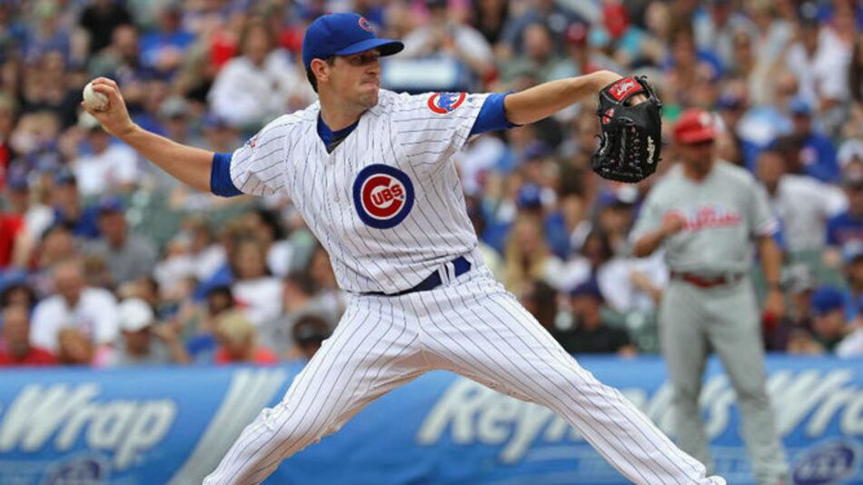 Hendricks domina en triunfo de Cachorros sobre Filis