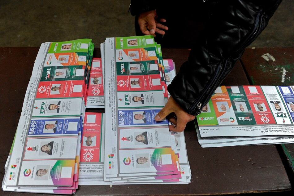 El conteo de votos empieza en una pacífica jornada en Bolivia