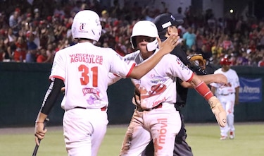 Coclé deja tendido a Chiriquí e iguala la serie final del Béisbol Juvenil