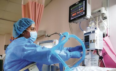 Mortalidad de pacientes en UCI disminuye a un 30%