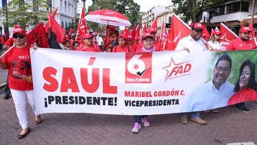 Trabajadores celebran su día con una marcha