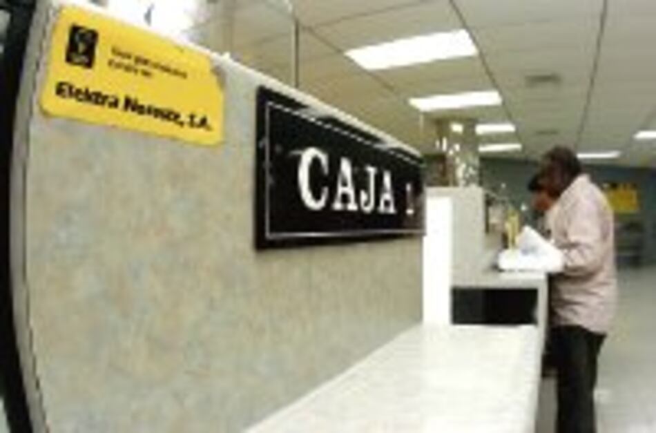 Página del consumidor Critican cierre de otras sucursales de Elektra