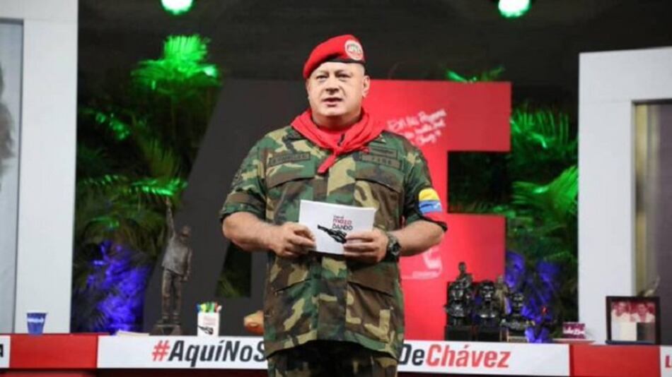 Chavistas marcharán el martes cuando se manifiesta también la oposición