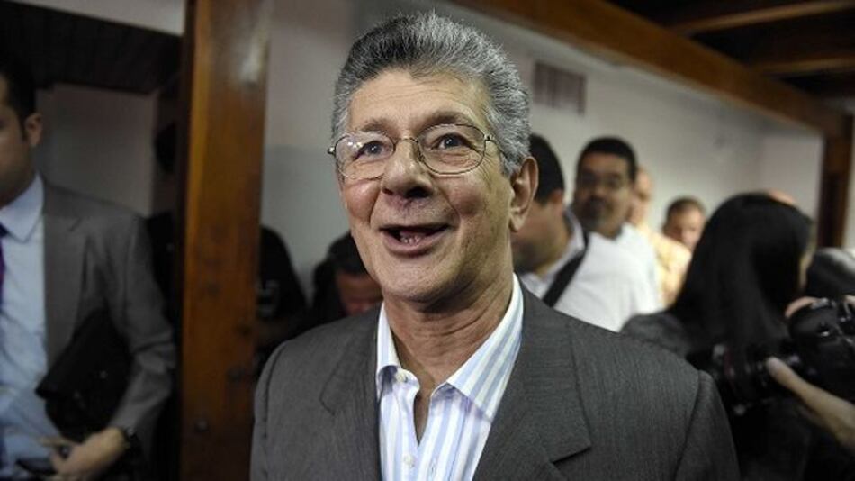 Eligen a Ramos Allup nuevo presidente de la Asamblea de Venezuela