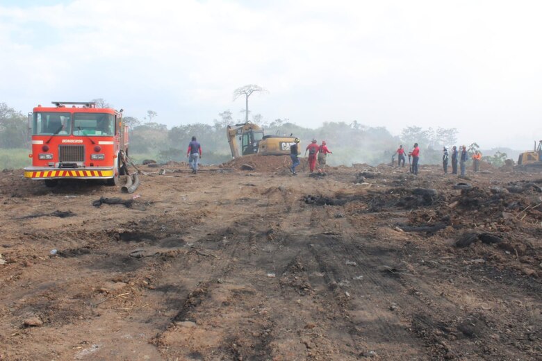 Incendio en el depósito de llantas de cerro Patacón ha sido extinguido en un 98%