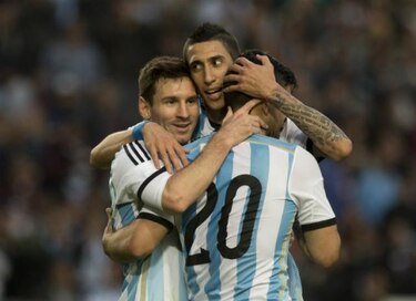 Selección argentina viaja a Brasil tras una sobria despedida