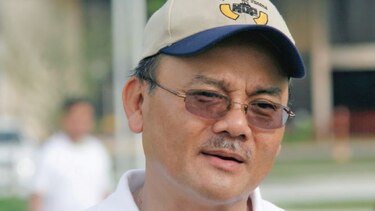 Corte cambia medida de detención a la hijastra y esposa de Carlos Ho