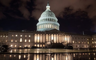 Gobierno de EU podría paralizarse al no lograrse acuerdo presupuestario